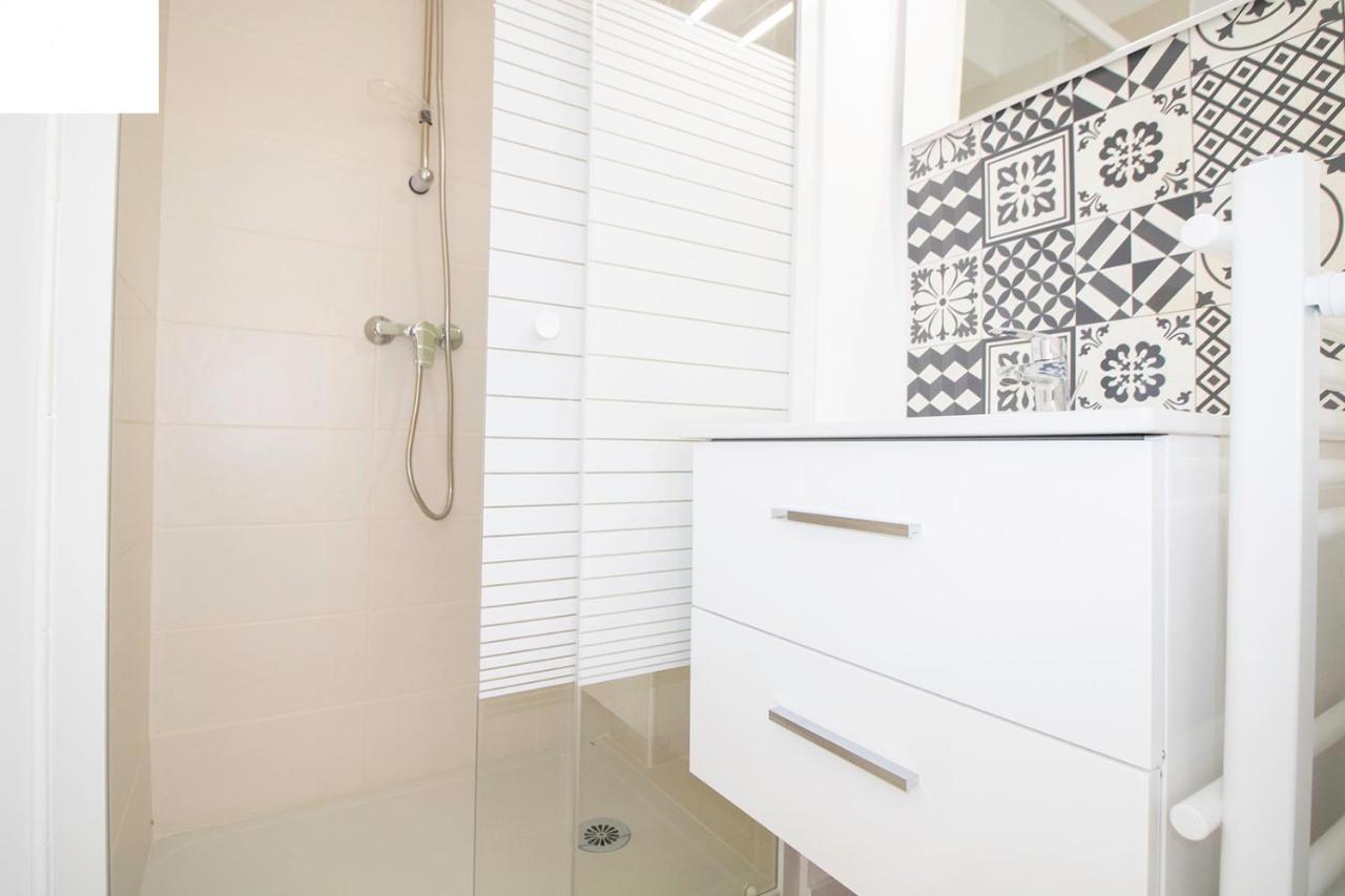 Apartamento 005- 6 Chambres, Tramway, Parking,clim *